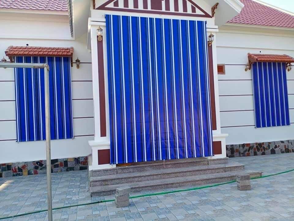 Bạt cuốn che nắng mưa H&agrave; Tĩnh